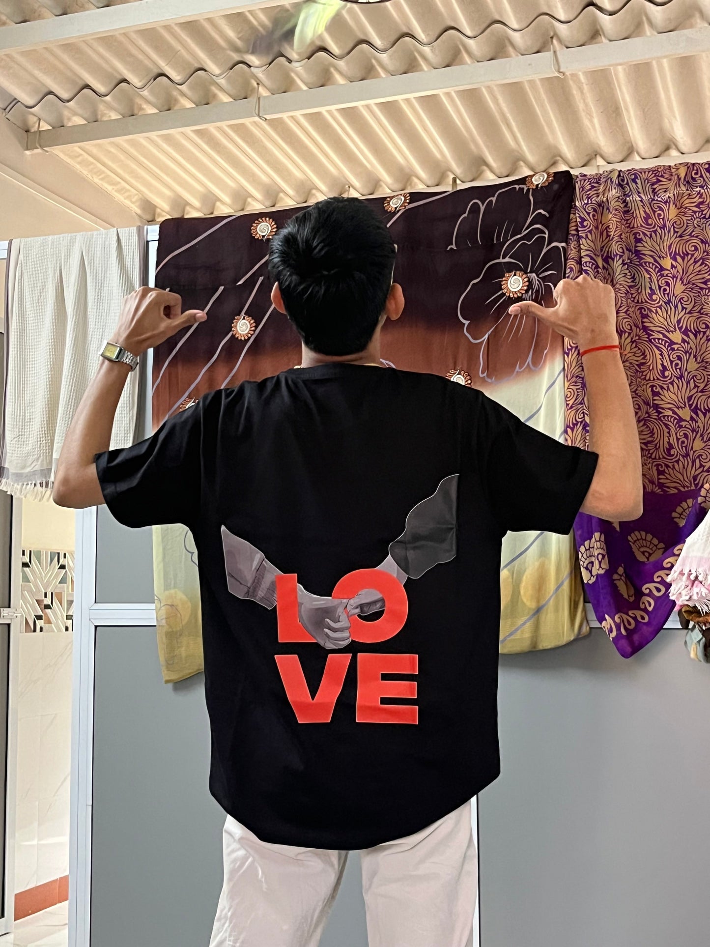 LOVE - Oversized Graphic Tee (Black)